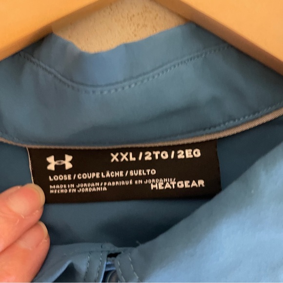 Under Armour loose fit heat gear teal short sleeve men’s button down. XXLarge - Picture 5 of 9